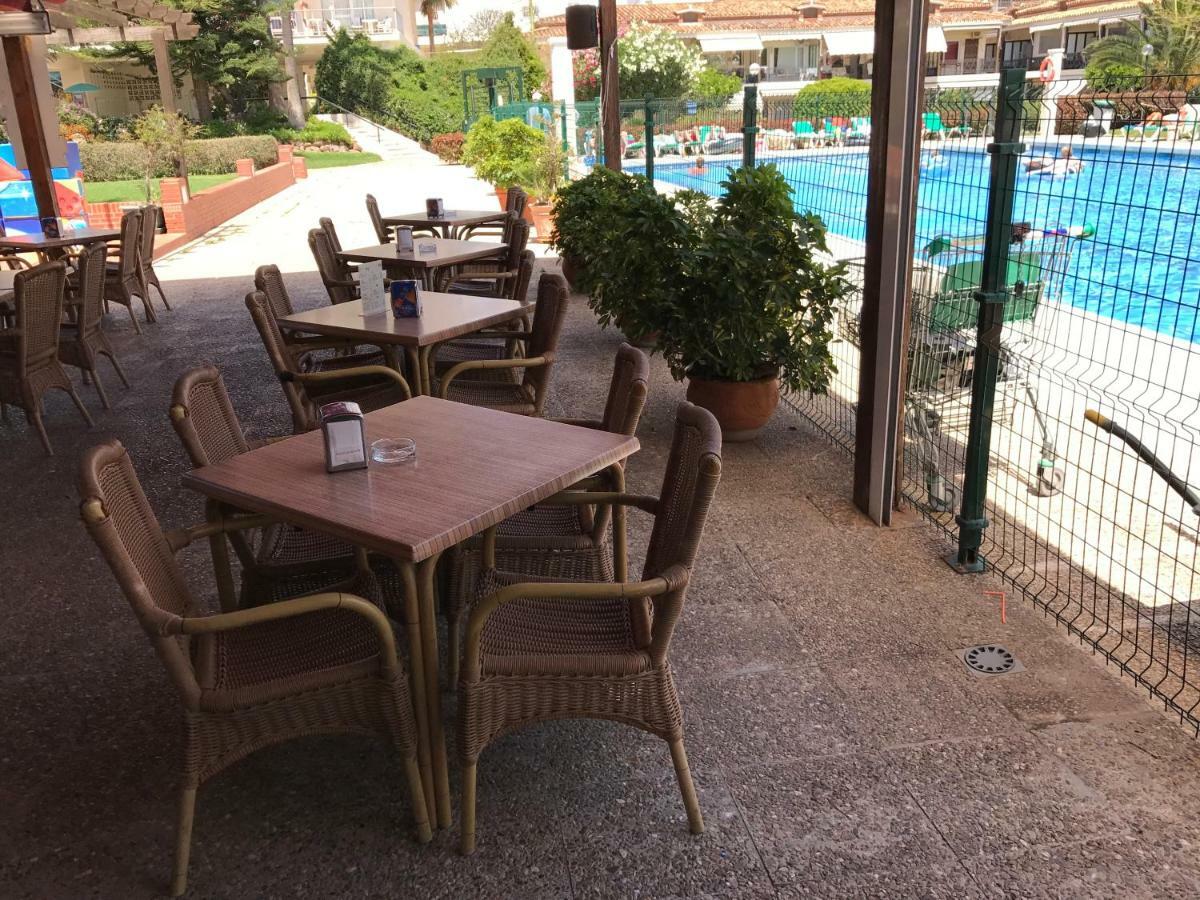 Carihuela Park Palace - Cocasa Daire Torremolinos Dış mekan fotoğraf